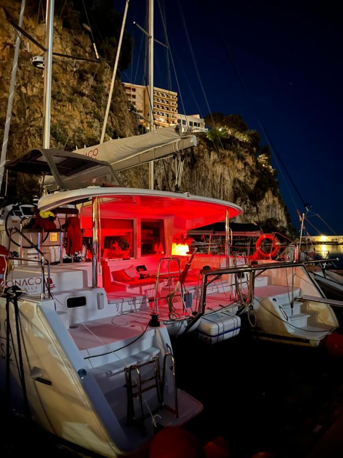 Red Sail Hotel Monte Carlo Buitenkant foto